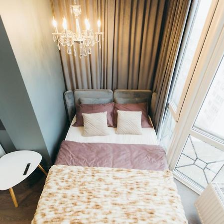 Atlant Luxury Apartments On Golovna Навпроти Тц Депот, Безконтактне Заселення Chernivtsi Εξωτερικό φωτογραφία