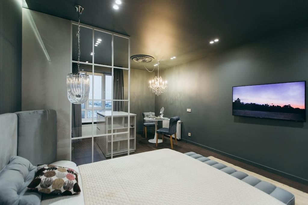 Atlant Luxury Apartments On Golovna Навпроти Тц Депот, Безконтактне Заселення Chernivtsi Εξωτερικό φωτογραφία