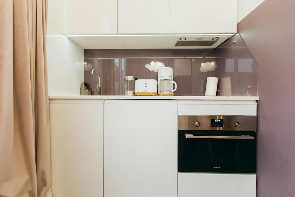 Atlant Luxury Apartments On Golovna Навпроти Тц Депот, Безконтактне Заселення Chernivtsi Εξωτερικό φωτογραφία